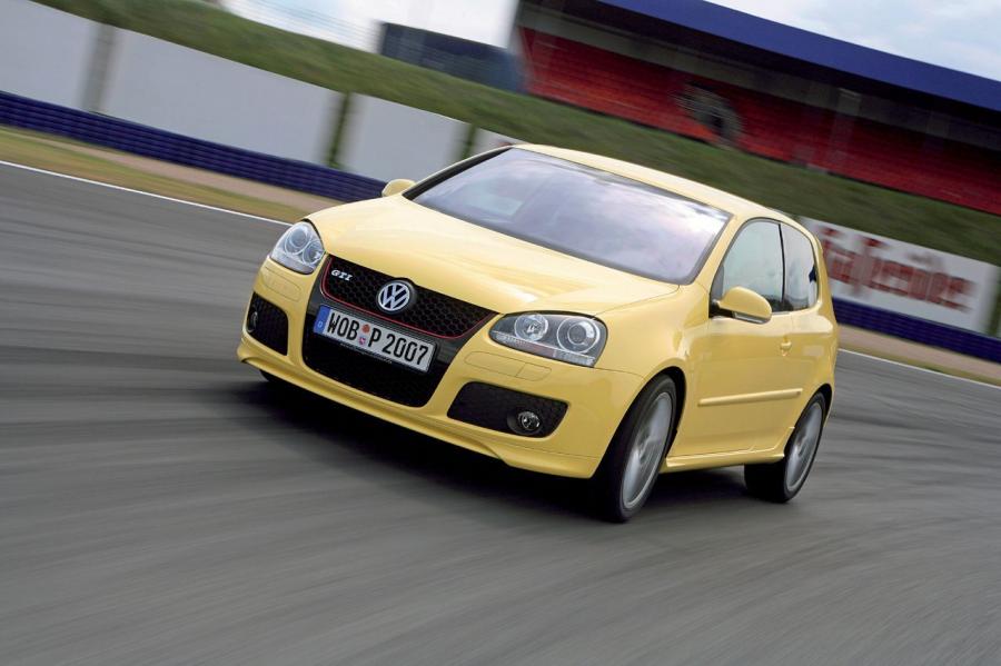  Volkswagen Golf GTi Pirelli 2007 года  (фото 10 из 16)